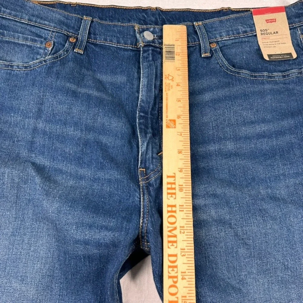Levis 505 Jeans Mens 40x32 Regular Denim Blue Straight Leg Pants Classic Minimal